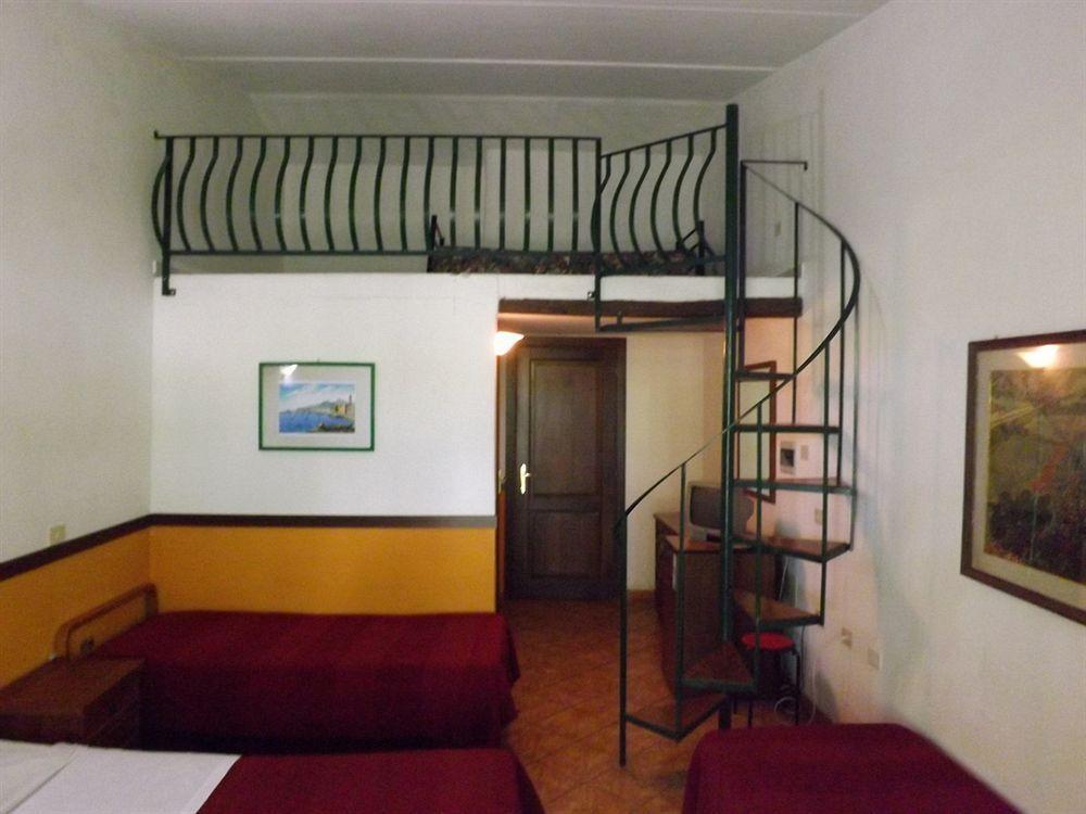 Hotel Antico Residence Roma Monterosi Экстерьер фото