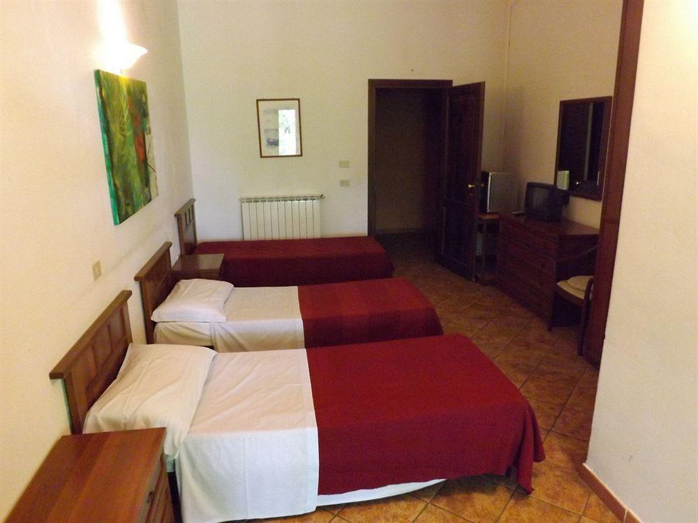 Hotel Antico Residence Roma Monterosi Экстерьер фото