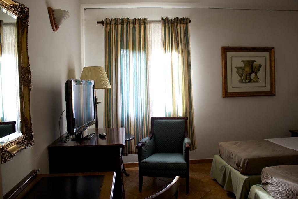 Hotel Antico Residence Roma Monterosi Номер фото